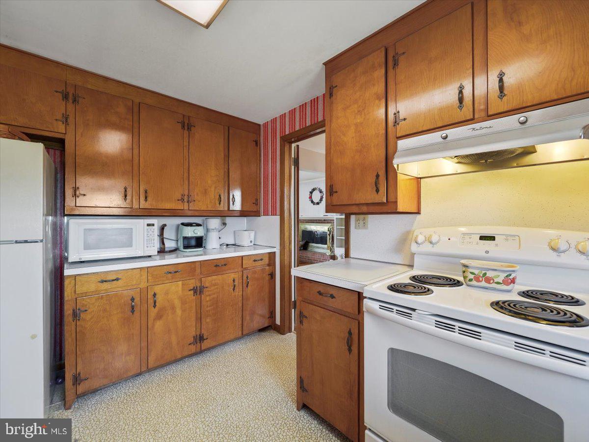 GUILFORD HILLS NORTH - Residential