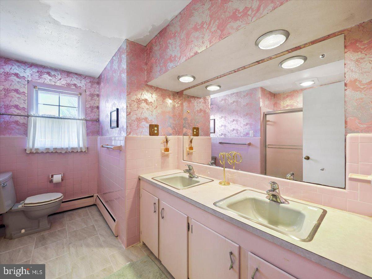 GUILFORD HILLS NORTH - Residential