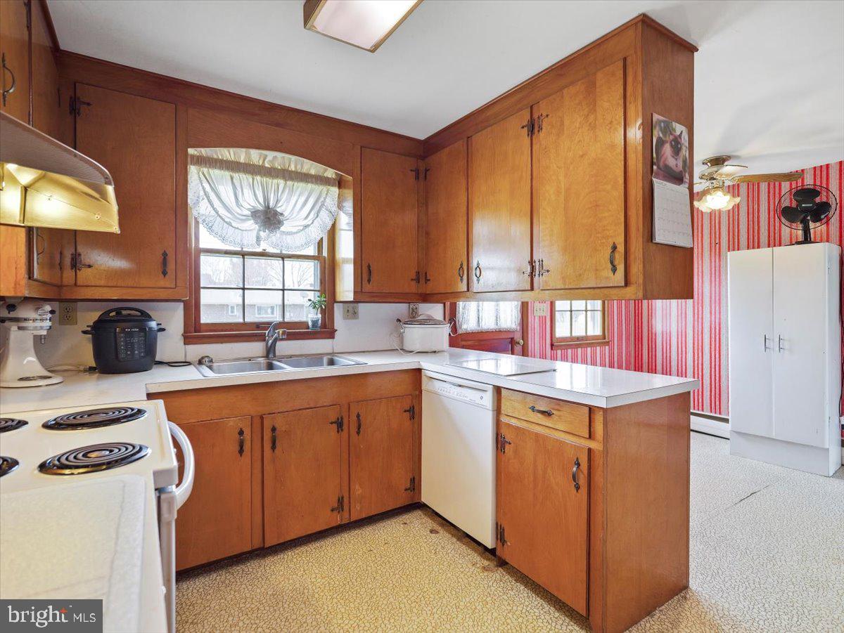 GUILFORD HILLS NORTH - Residential