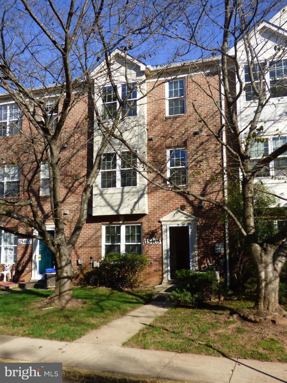 DECOVERLY ADVENTURE - Residential Lease