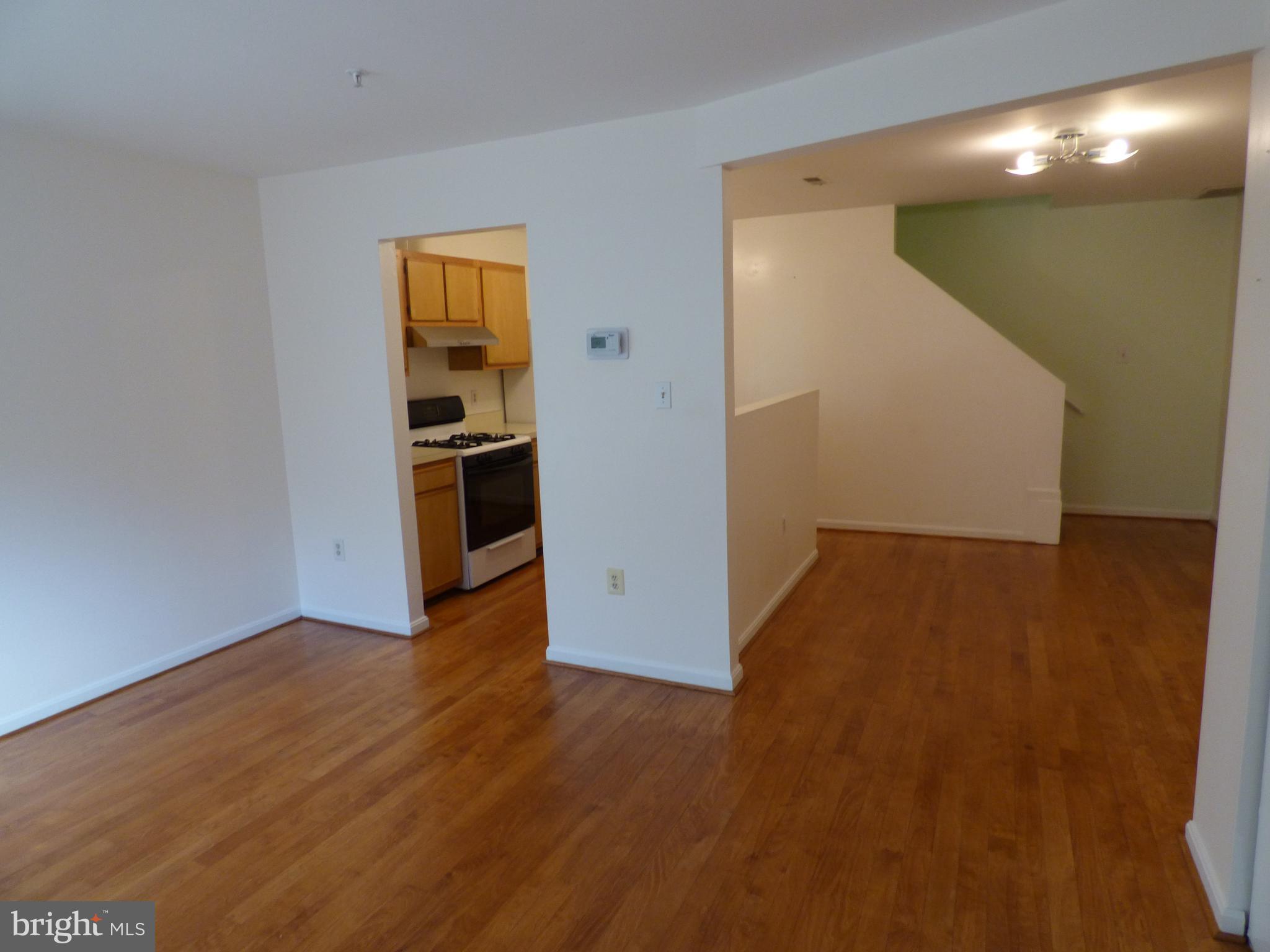 DECOVERLY ADVENTURE - Residential Lease