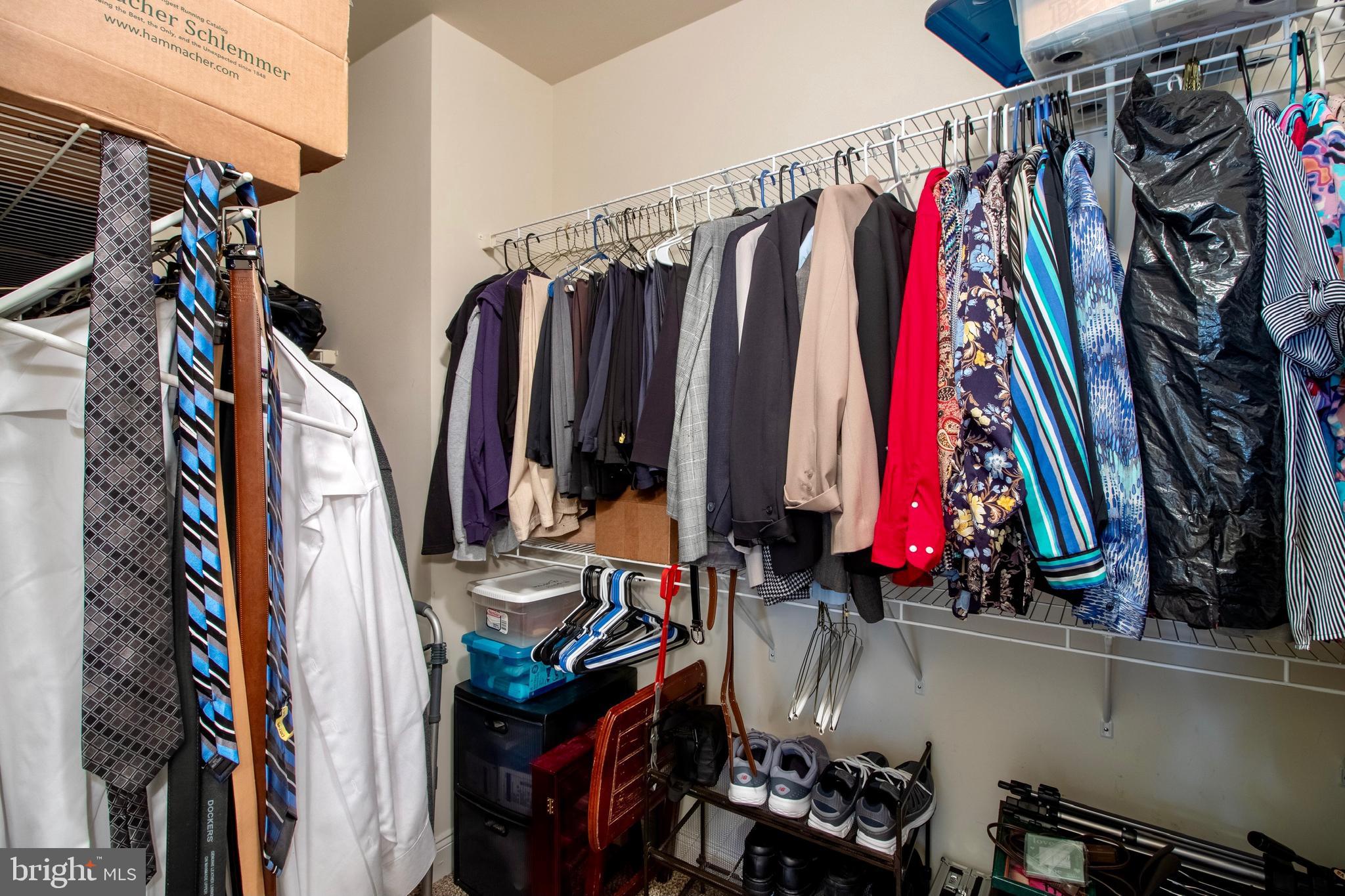 LOUDOUN VALLEY ESTATES 2 - Residential