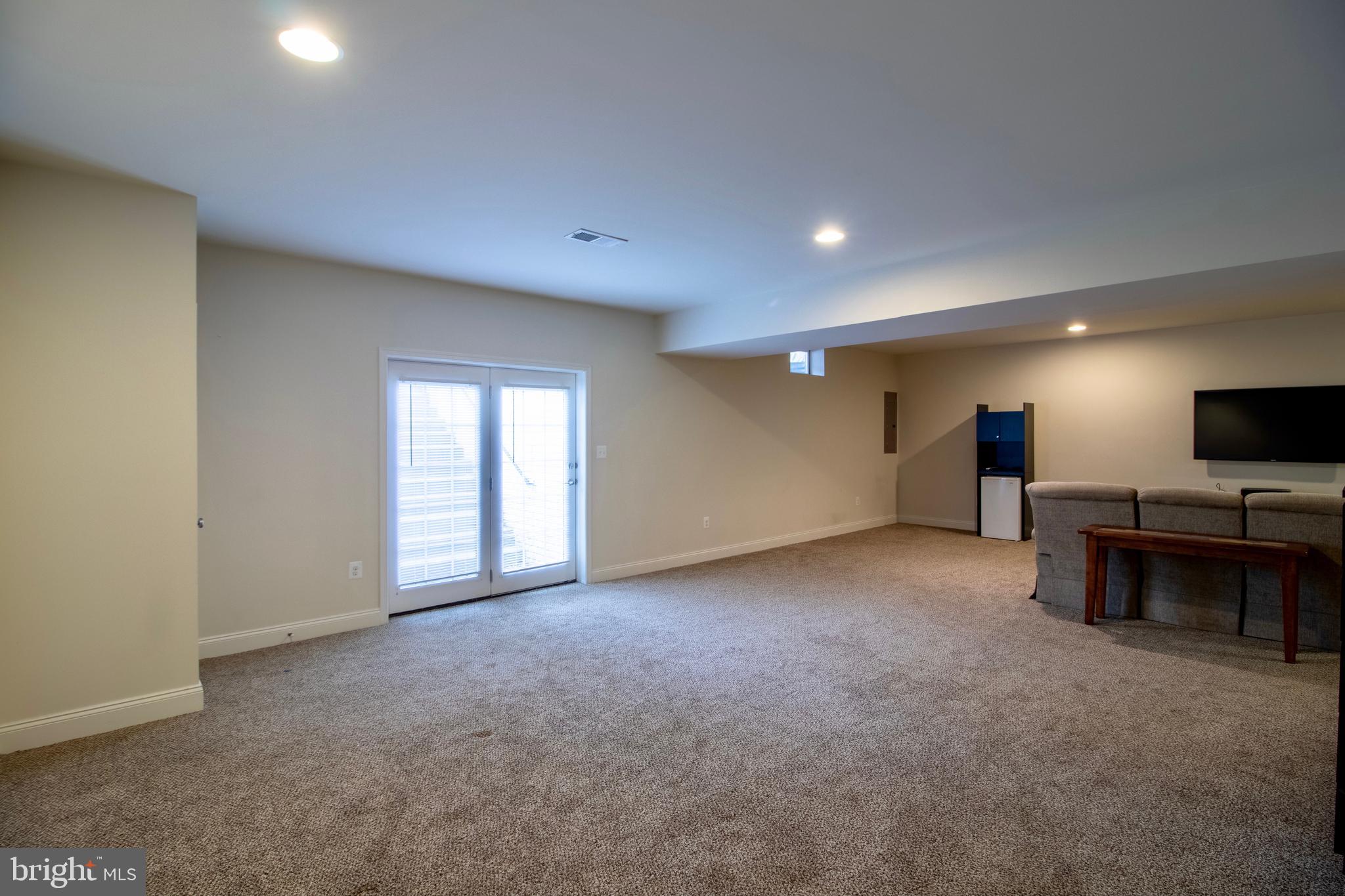 LOUDOUN VALLEY ESTATES 2 - Residential