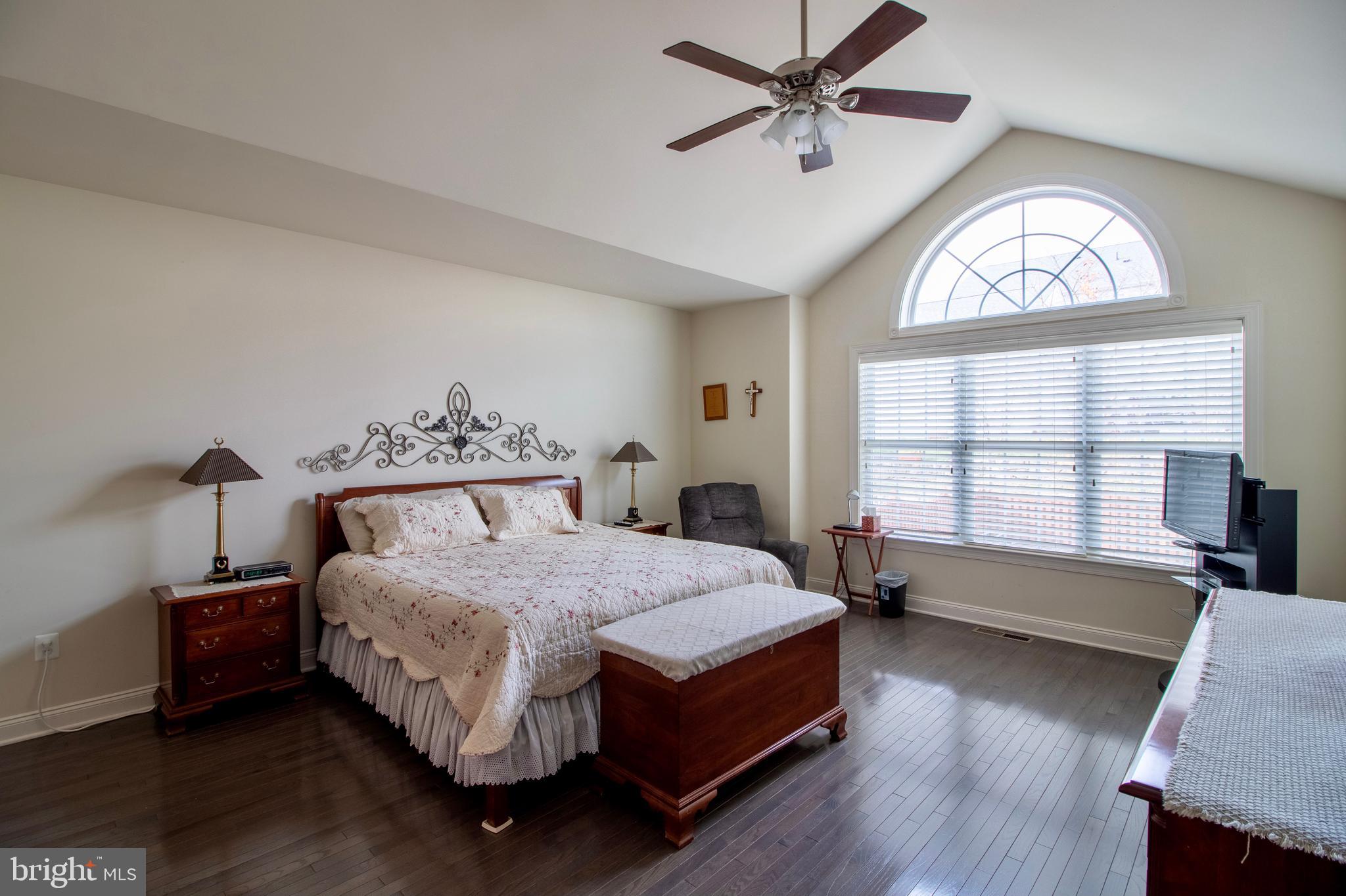 LOUDOUN VALLEY ESTATES 2 - Residential