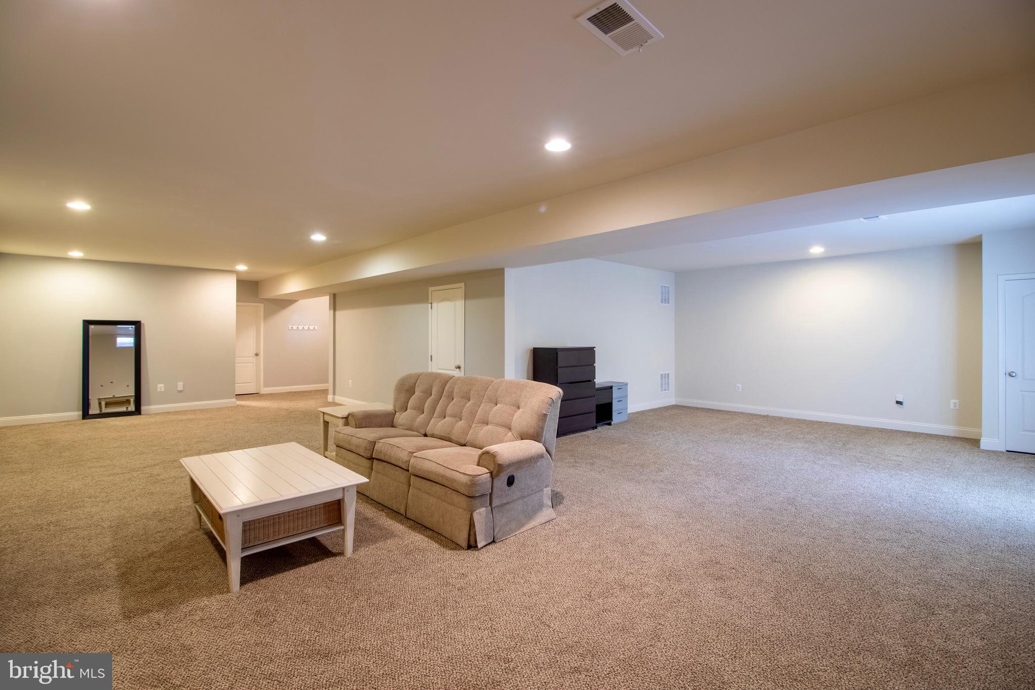 LOUDOUN VALLEY ESTATES 2 - Residential