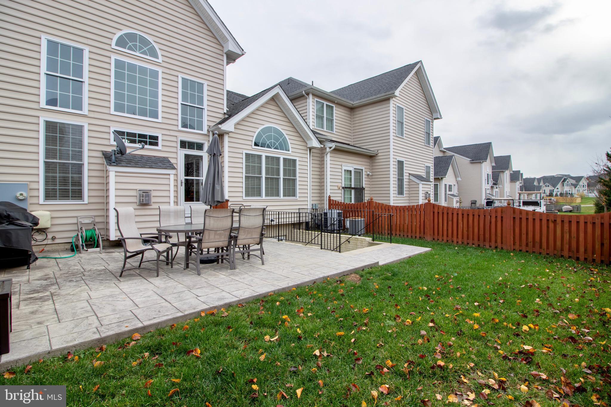 LOUDOUN VALLEY ESTATES 2 - Residential