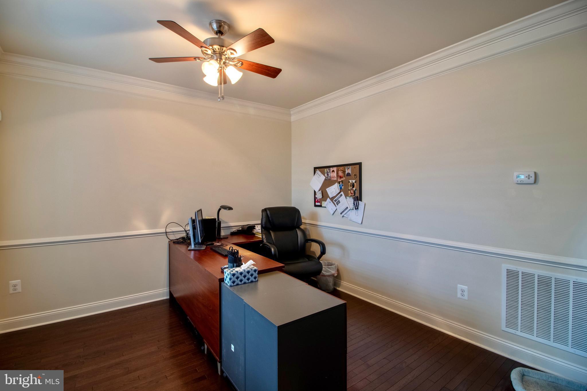 LOUDOUN VALLEY ESTATES 2 - Residential