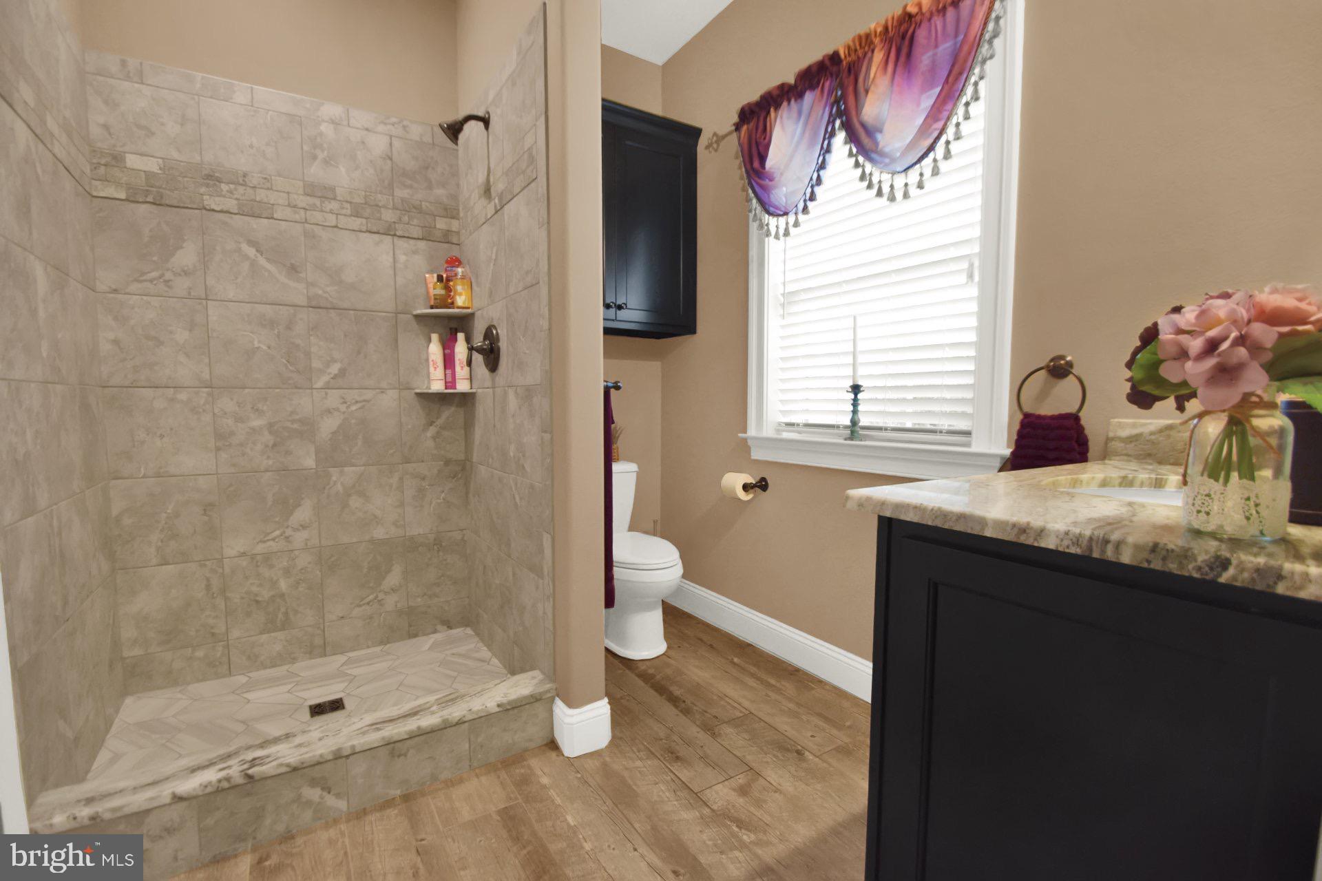 VILLAGE GREEN ESTATES - Residential