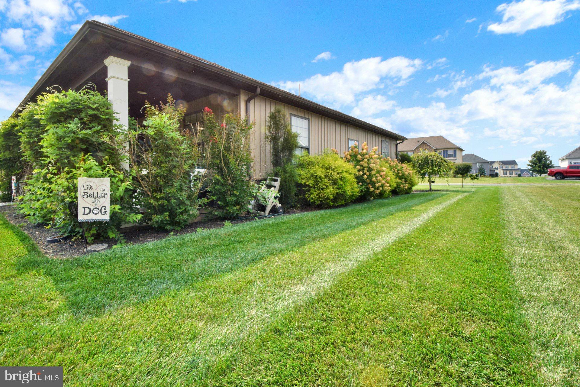 VILLAGE GREEN ESTATES - Residential