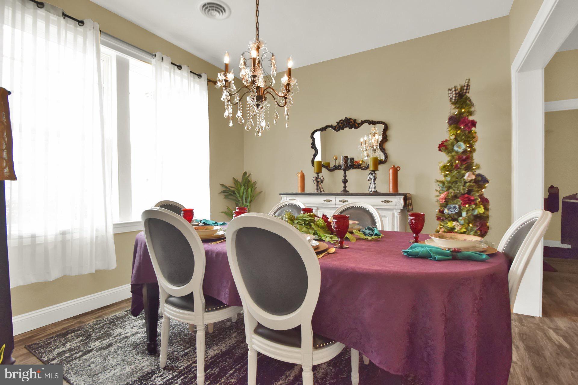 VILLAGE GREEN ESTATES - Residential