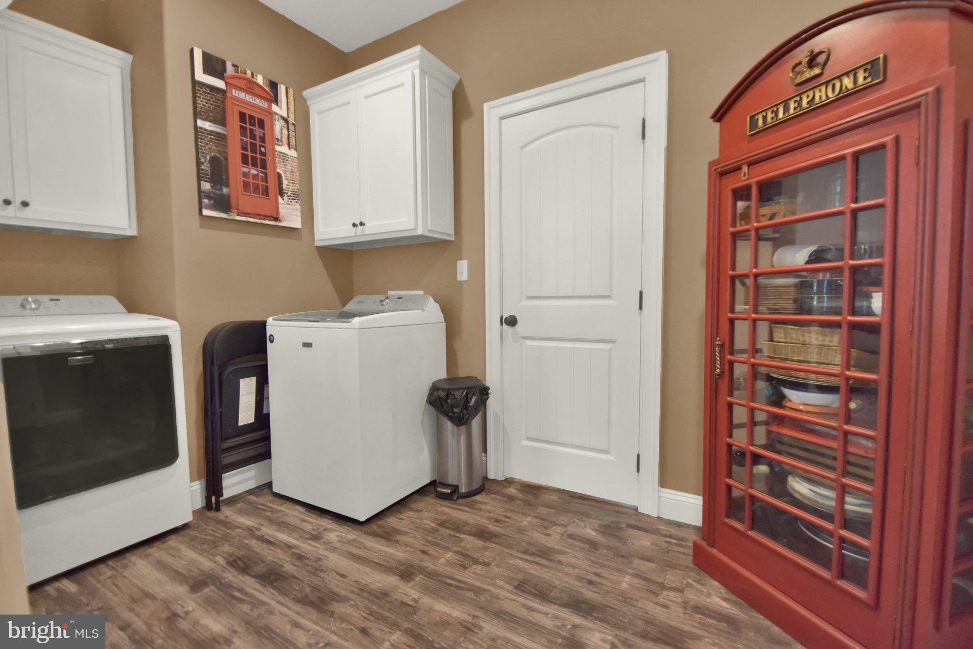 VILLAGE GREEN ESTATES - Residential