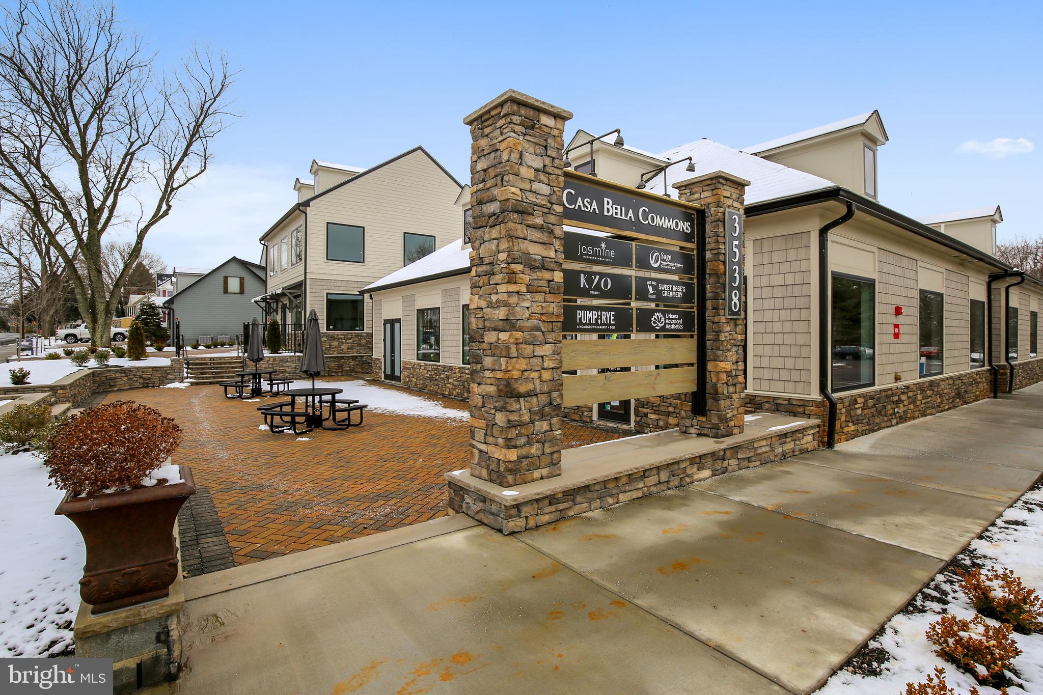 URBANA HIGHLANDS - Residential