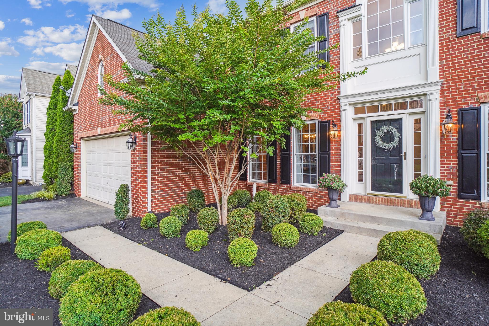 URBANA HIGHLANDS - Residential