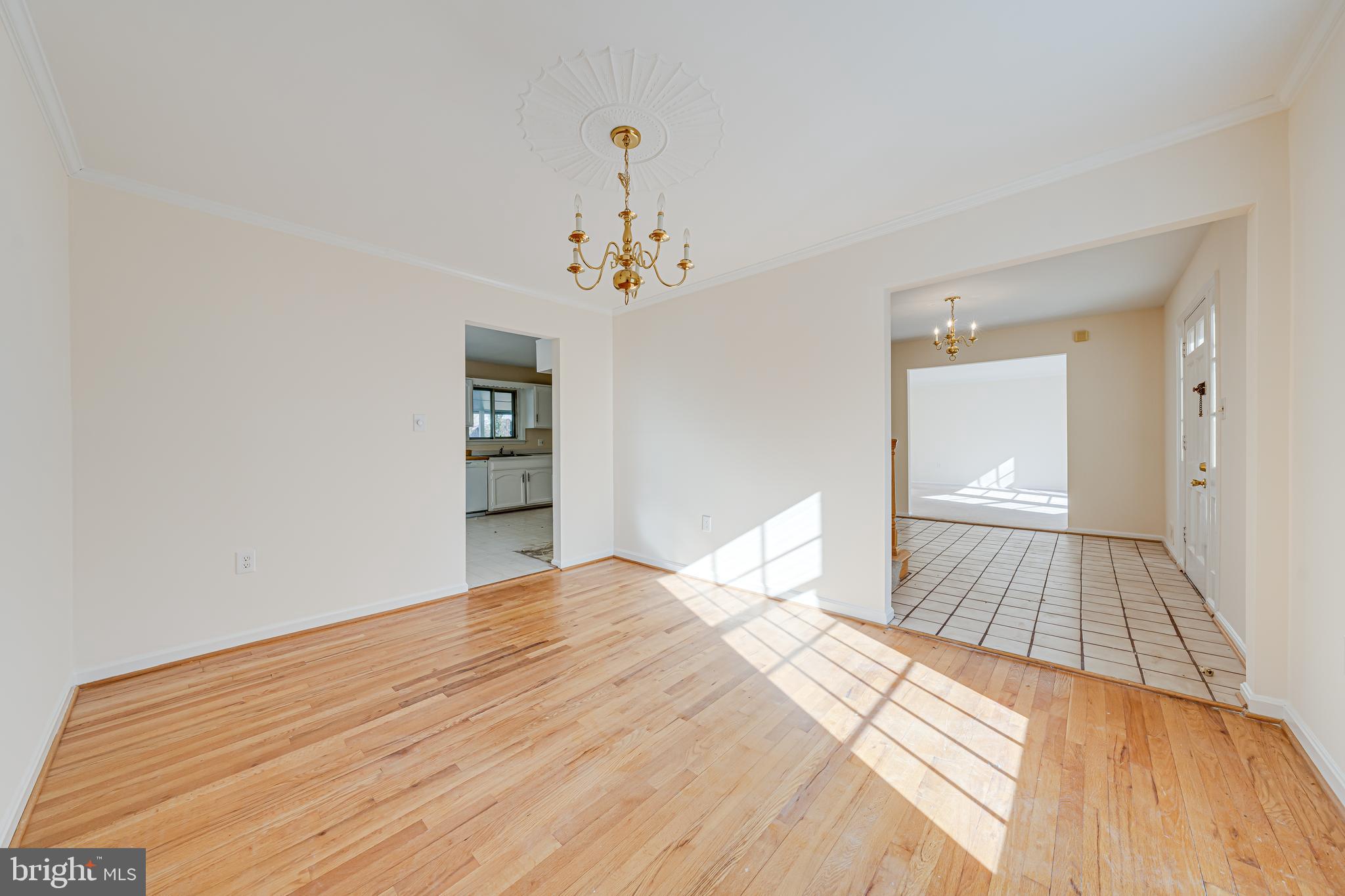 POINT OF WOODS - Residential