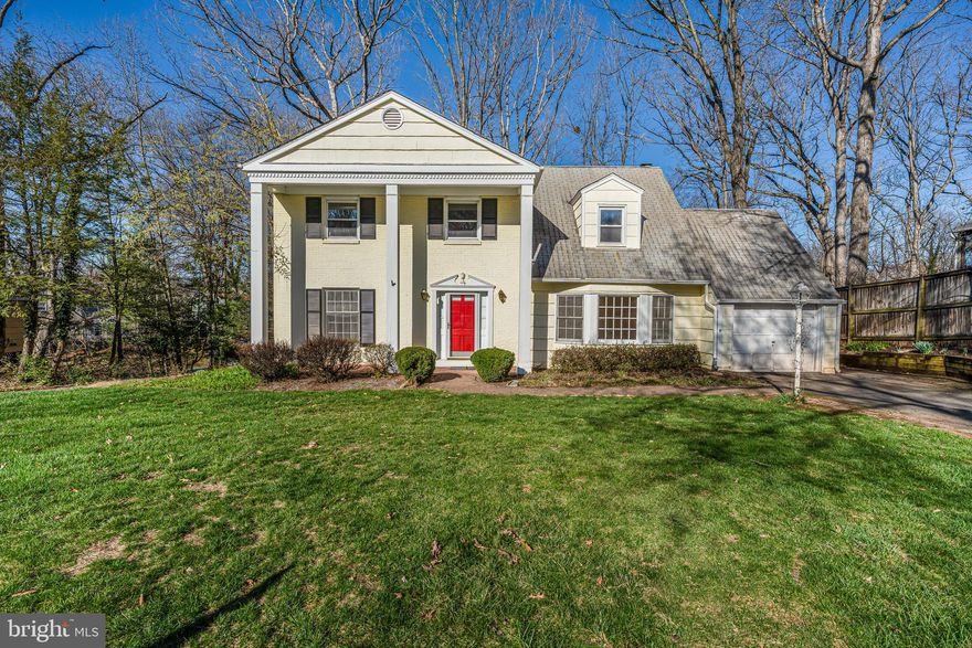 TONS OF POTENTIAL -GREAT HOUSE BUT NEEDS COSMETIC UPDATES AND PRICED  UNDER MARKETWITH A LOT OF EQUITY -3 FINISHED LEVELS, GREAT FLOOR PLAN WITH SPACIOUS BEDROOMS, MAIN LEVEL WITH FORMAL LIVING & DINING ROOM, FAMILY ROOM WITH WOODBURNING FIREPLACE***LARGE DECK OFF THE BACK, 1 CAR GARAGE,****