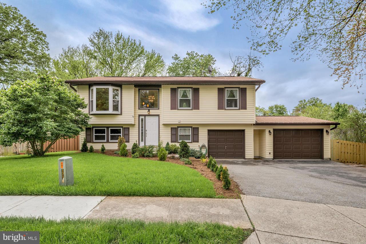 CROFTON MEADOWS - Residential