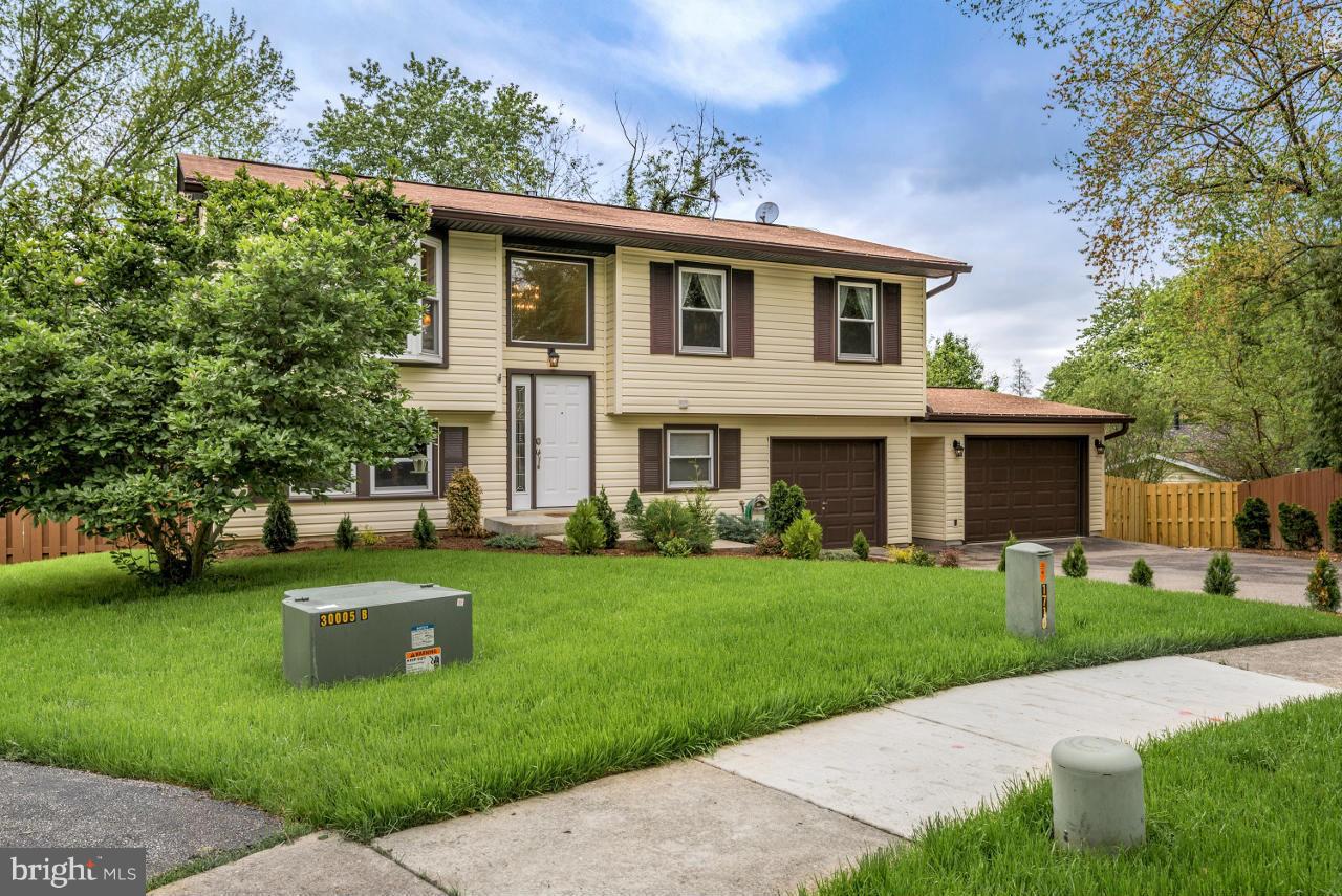 CROFTON MEADOWS - Residential