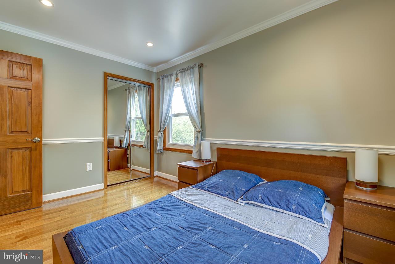 CROFTON MEADOWS - Residential