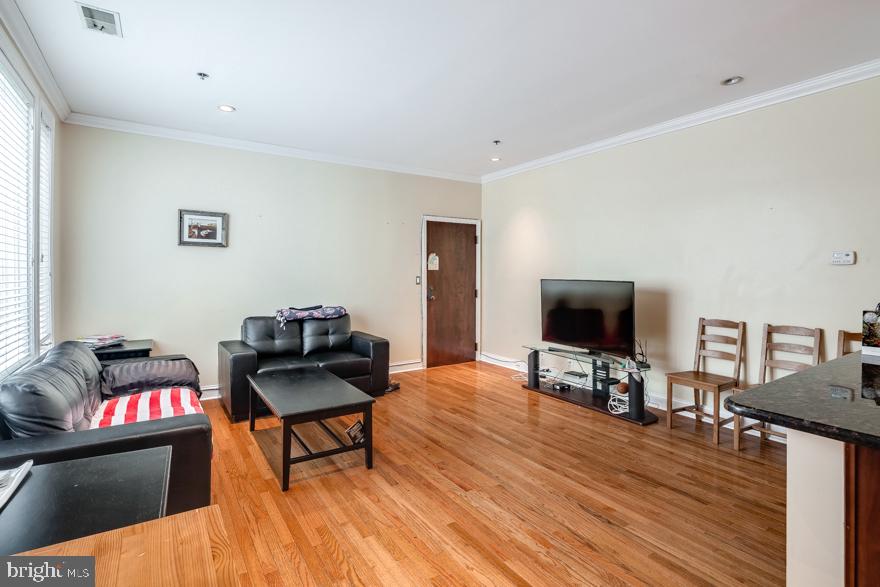 FAIRMOUNT - Residential