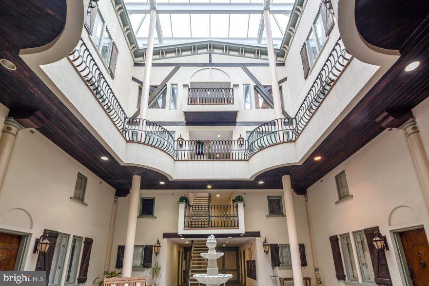 FAIRMOUNT - Residential