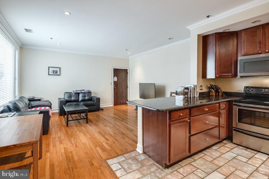 FAIRMOUNT - Residential