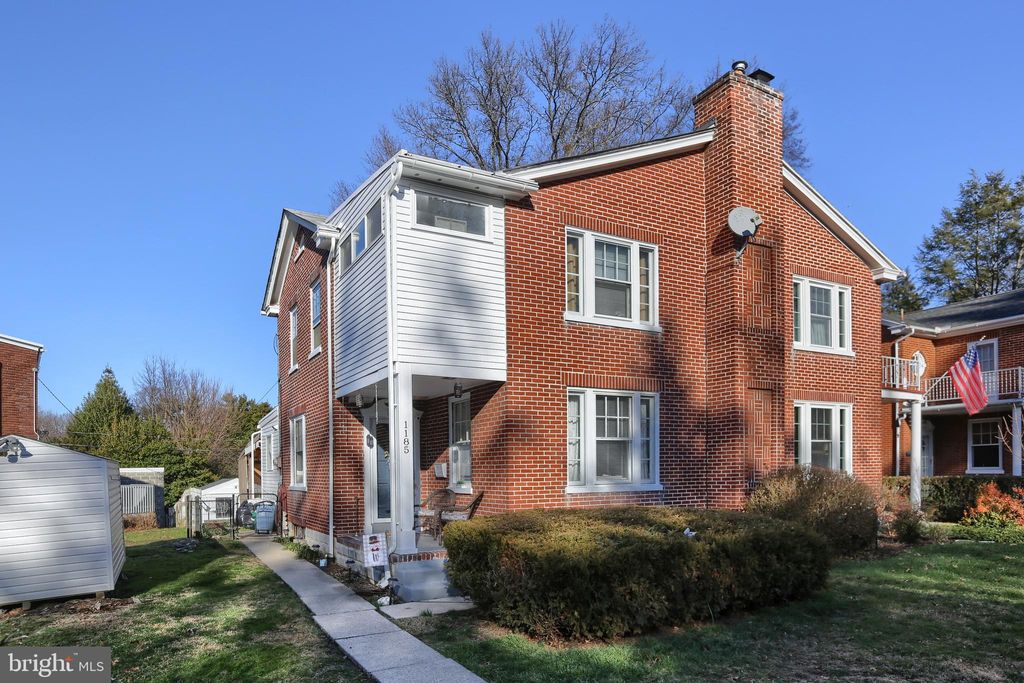 Photo of 1185 Spring Grove Avenue, Lancaster, PA 17603 (MLS # PALA2049554)