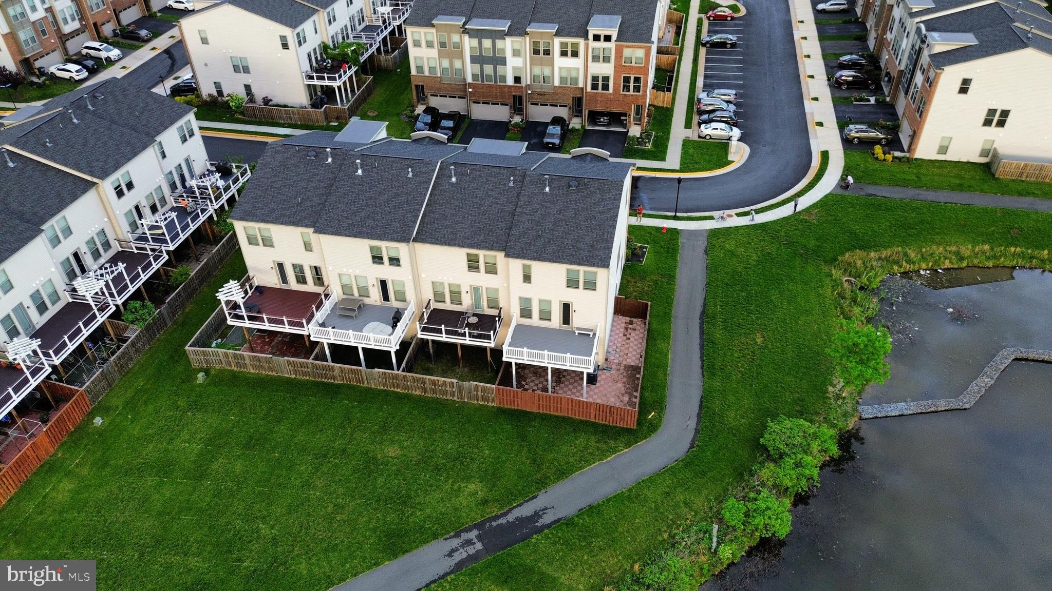 GLASCOCK FIELD AT STONE RIDGE - Residential Lease