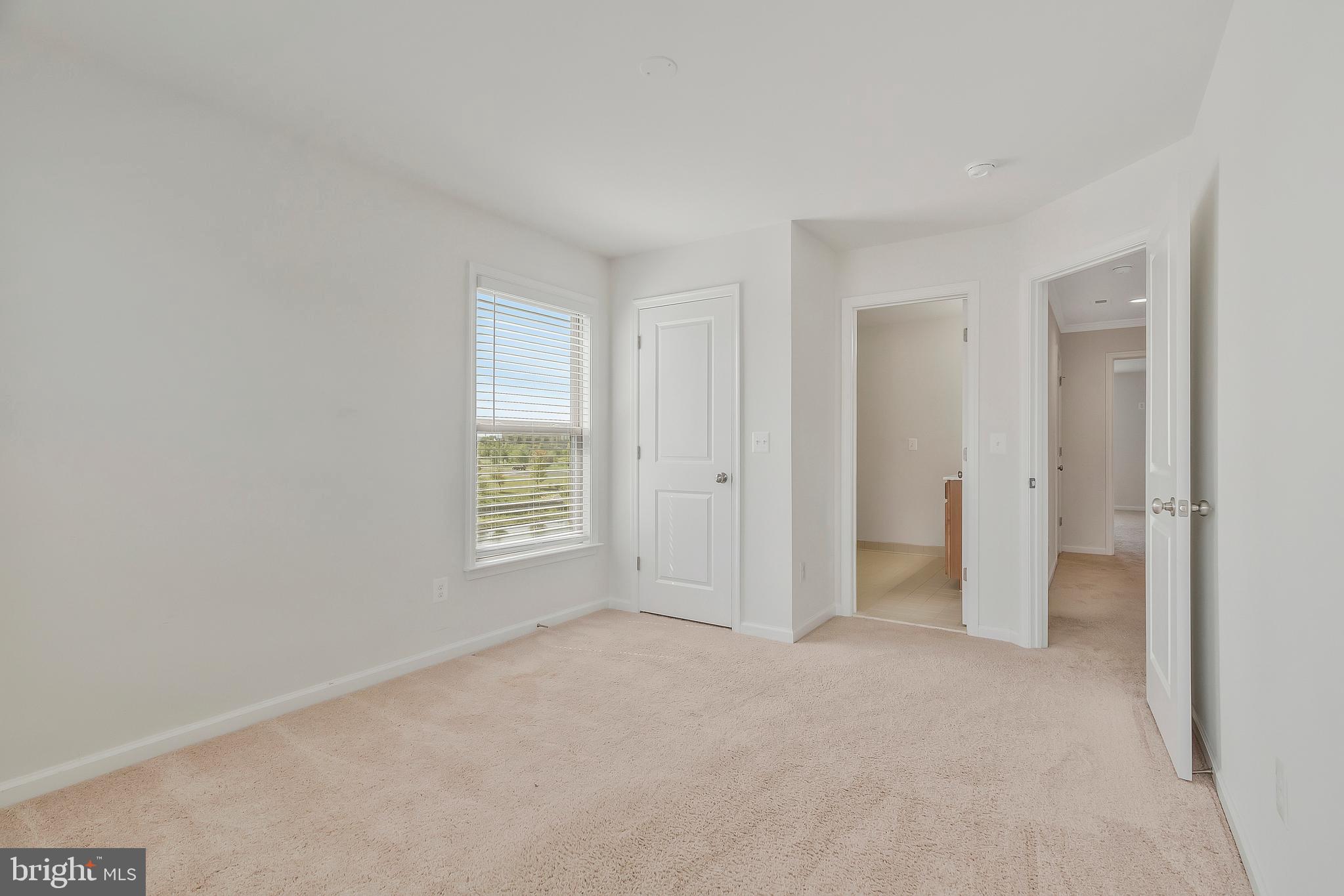 GLASCOCK FIELD AT STONE RIDGE - Residential Lease