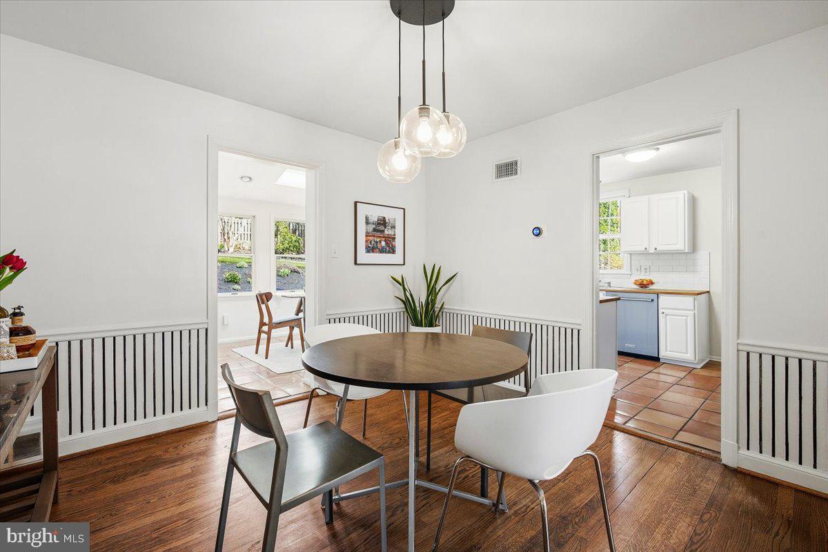 WOODACRES - Residential