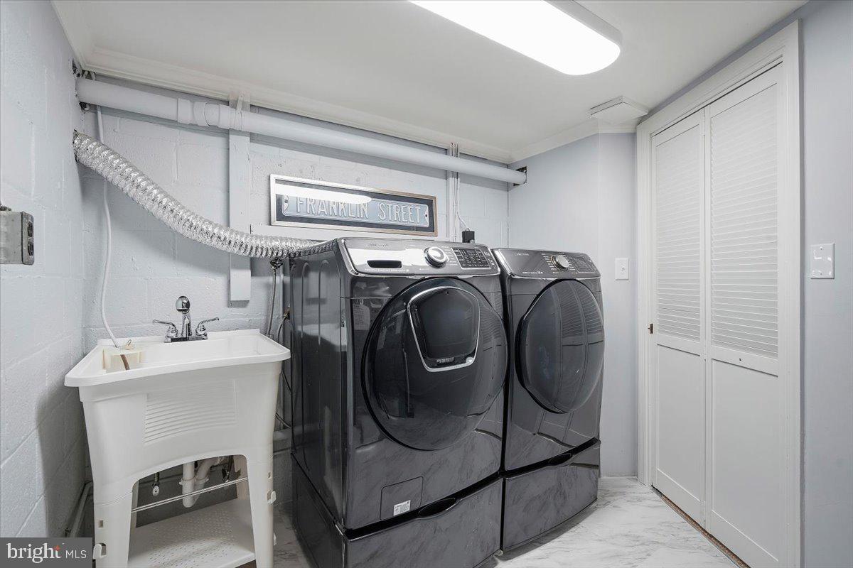 WOODACRES - Residential