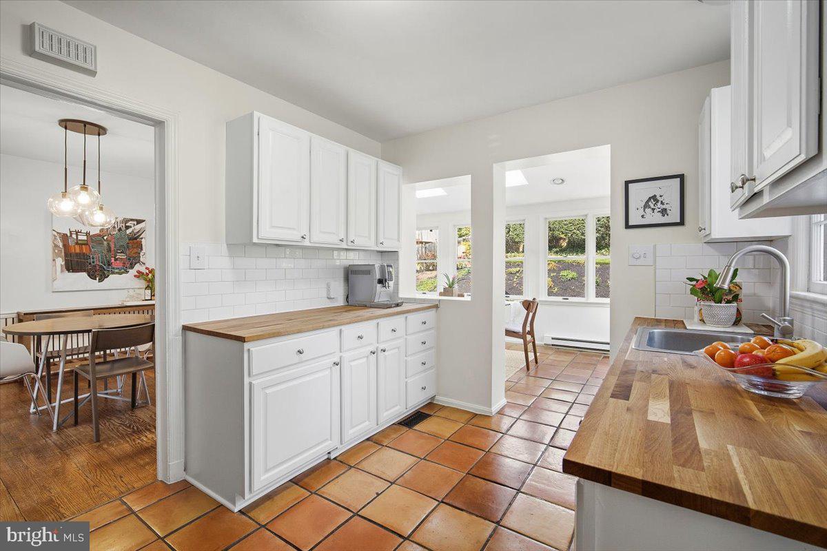 WOODACRES - Residential