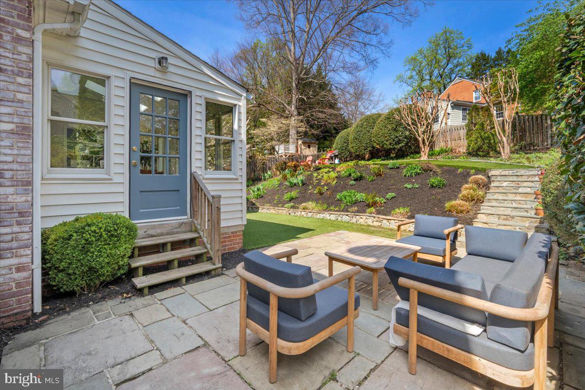 WOODACRES - Residential