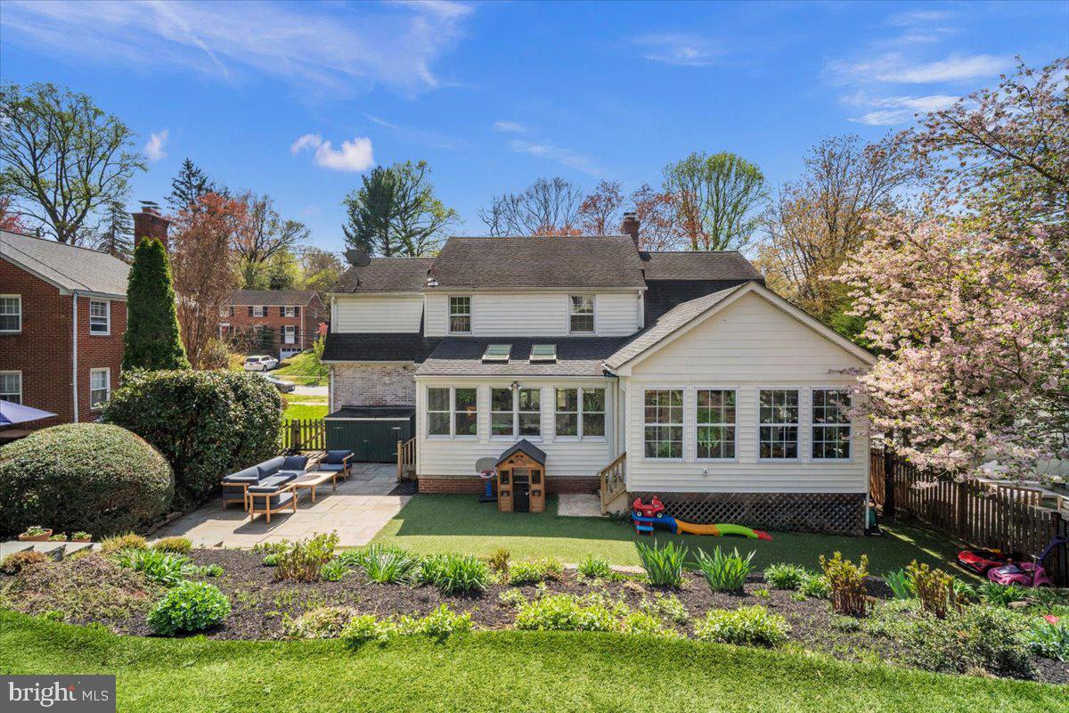 WOODACRES - Residential