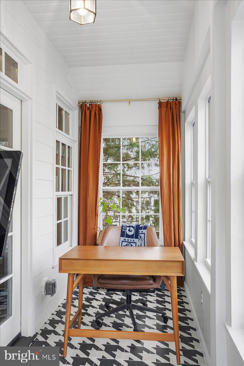 WOODACRES - Residential