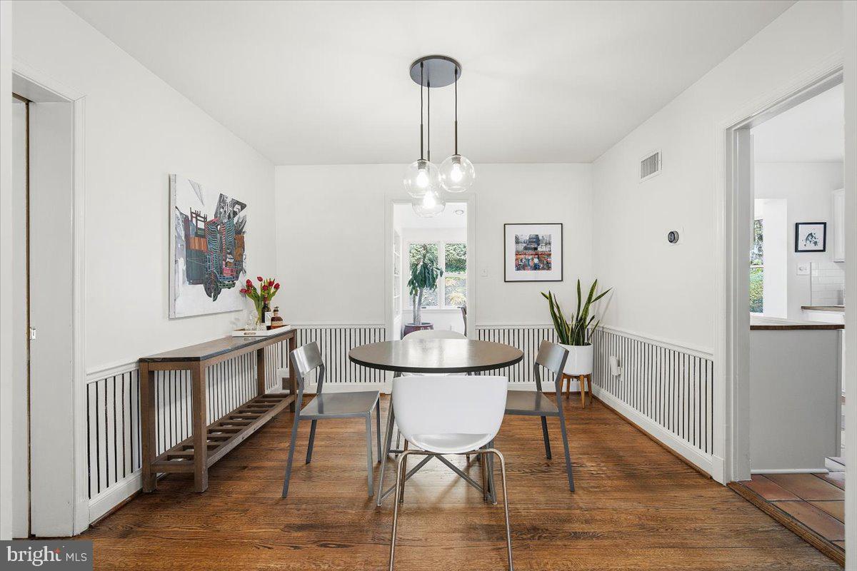 WOODACRES - Residential