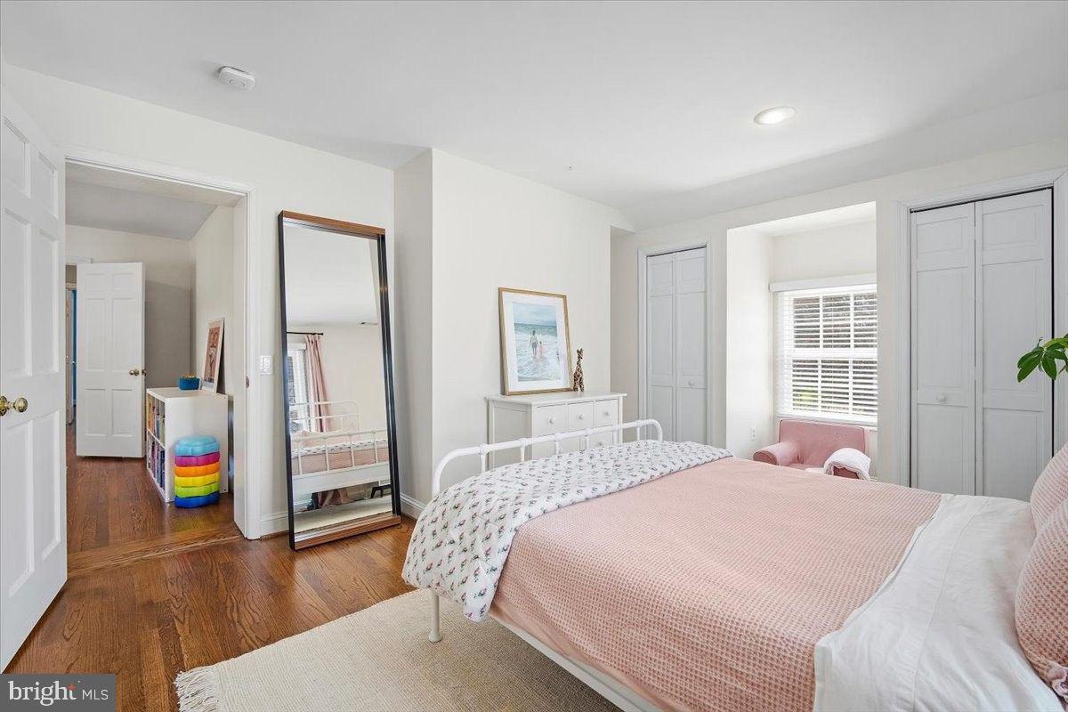 WOODACRES - Residential