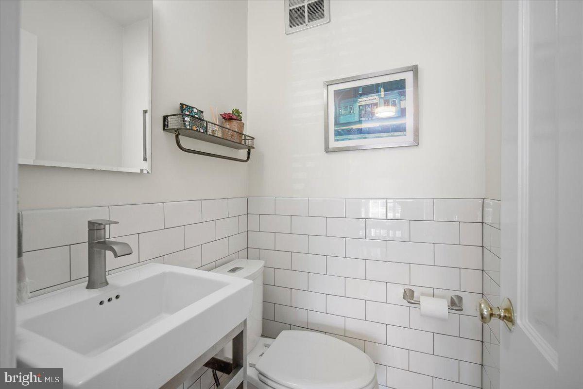 WOODACRES - Residential