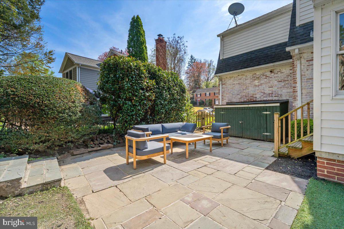 WOODACRES - Residential