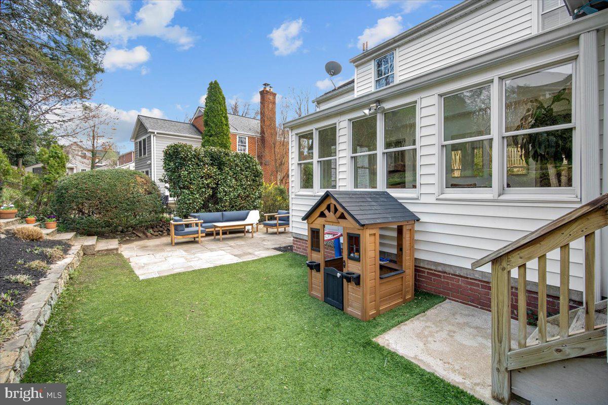 WOODACRES - Residential