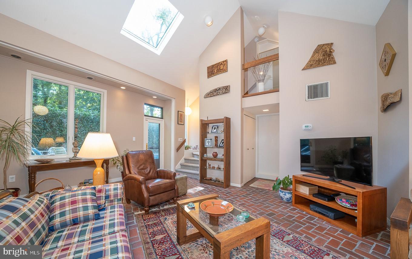 GREENLEAF - Residential