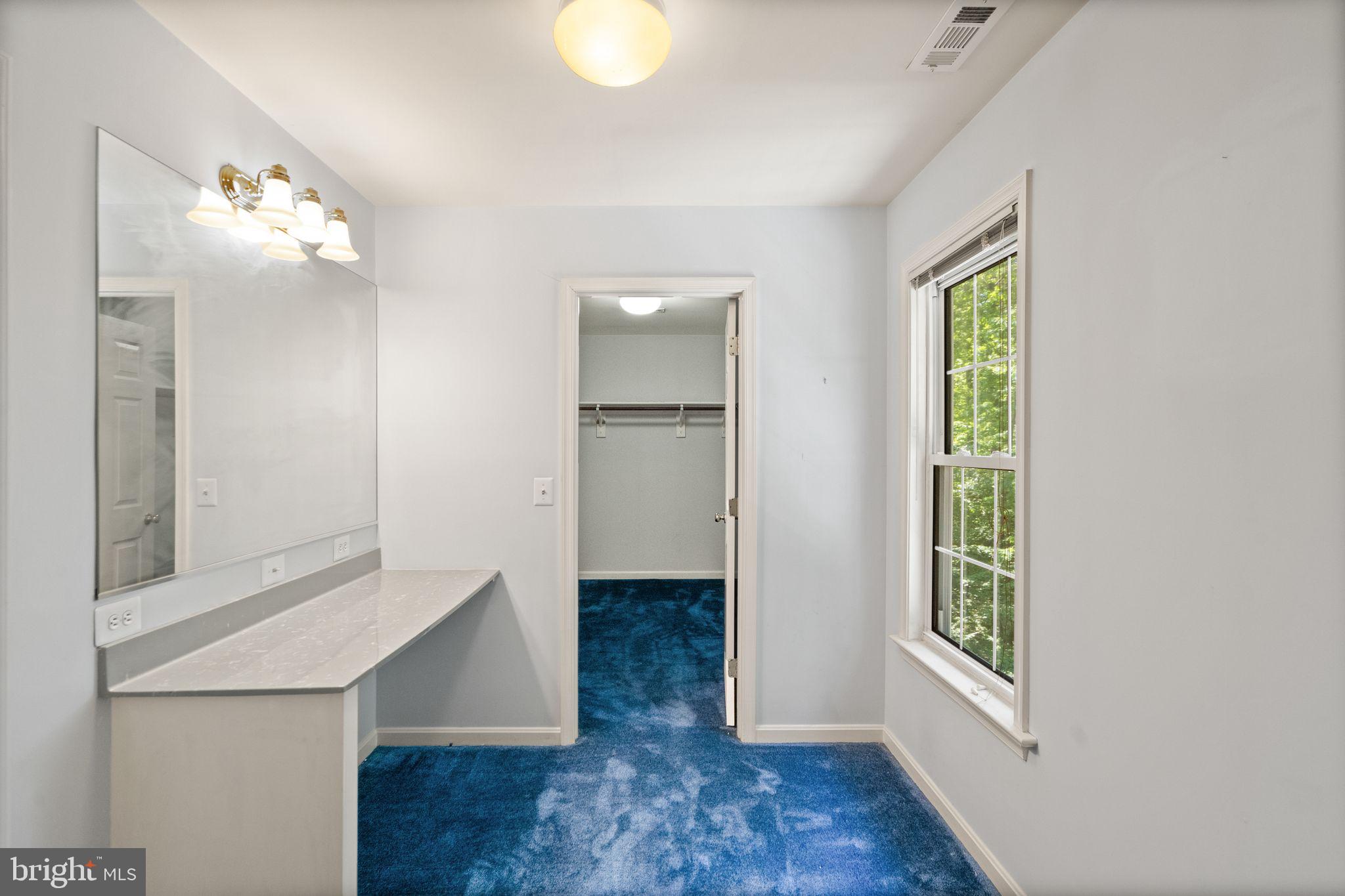 VALLEY VUE - Residential