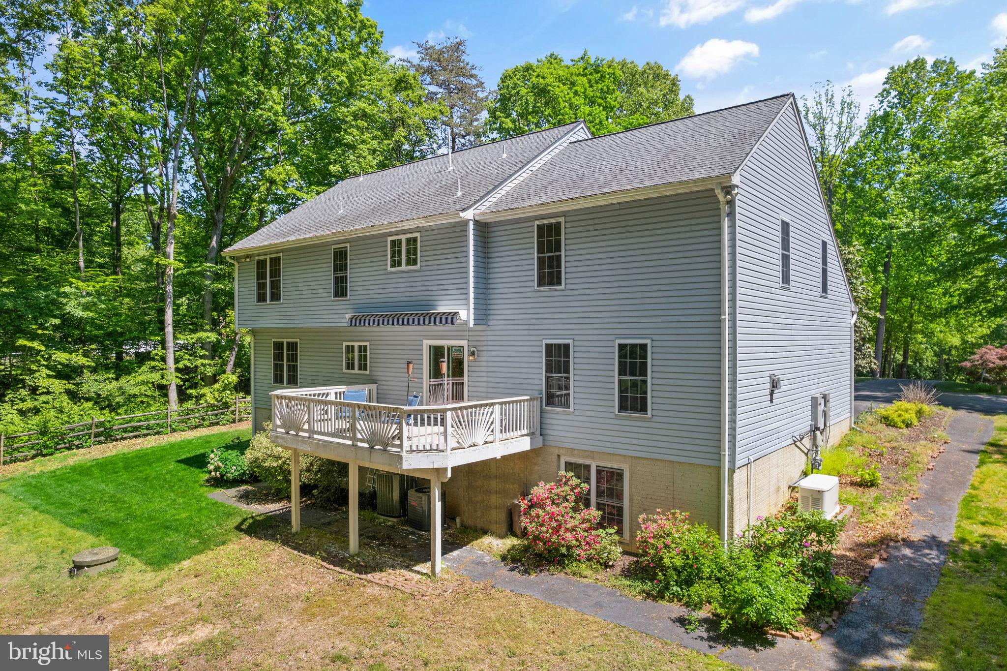 VALLEY VUE - Residential