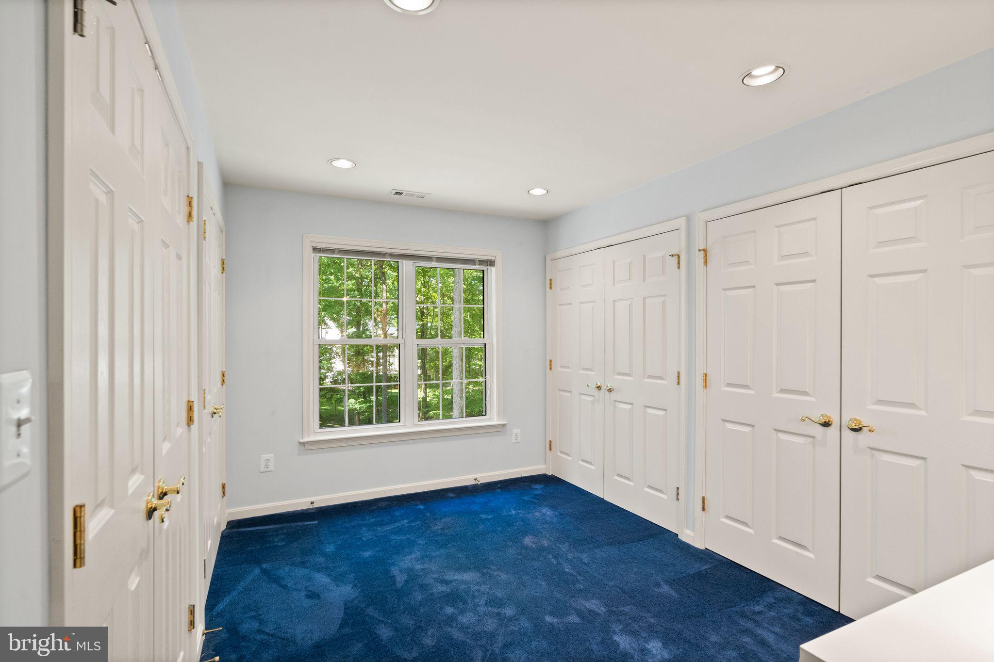 VALLEY VUE - Residential