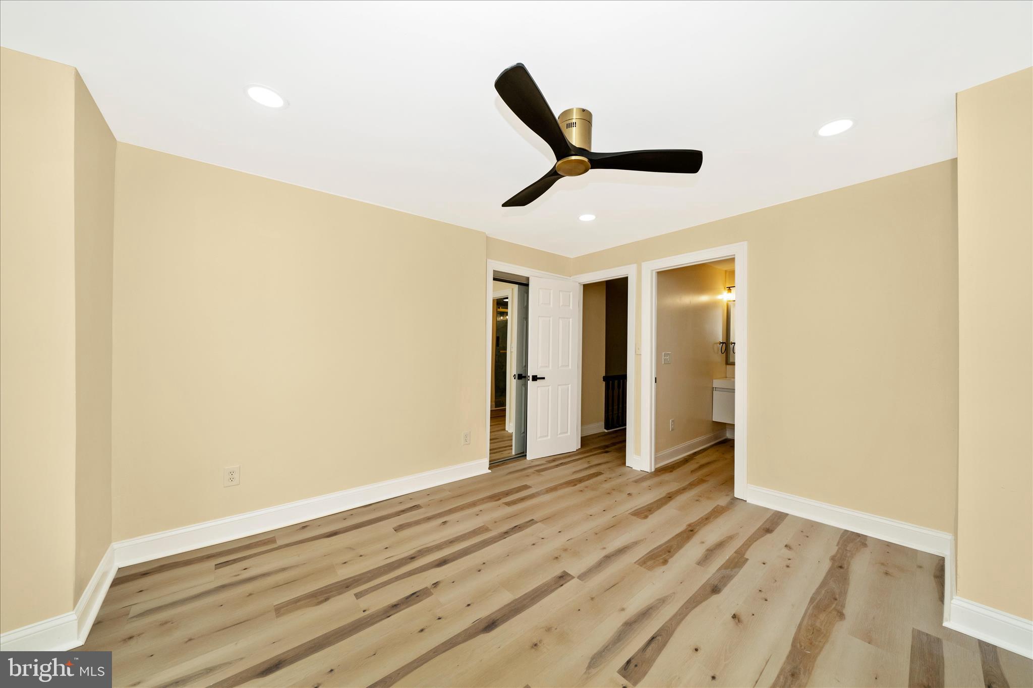 WAVERLY - Residential