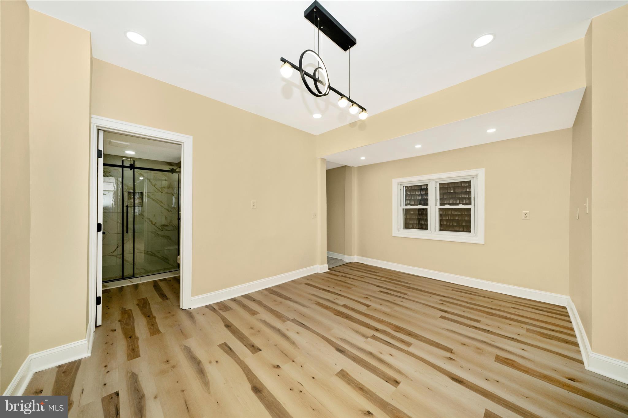 WAVERLY - Residential