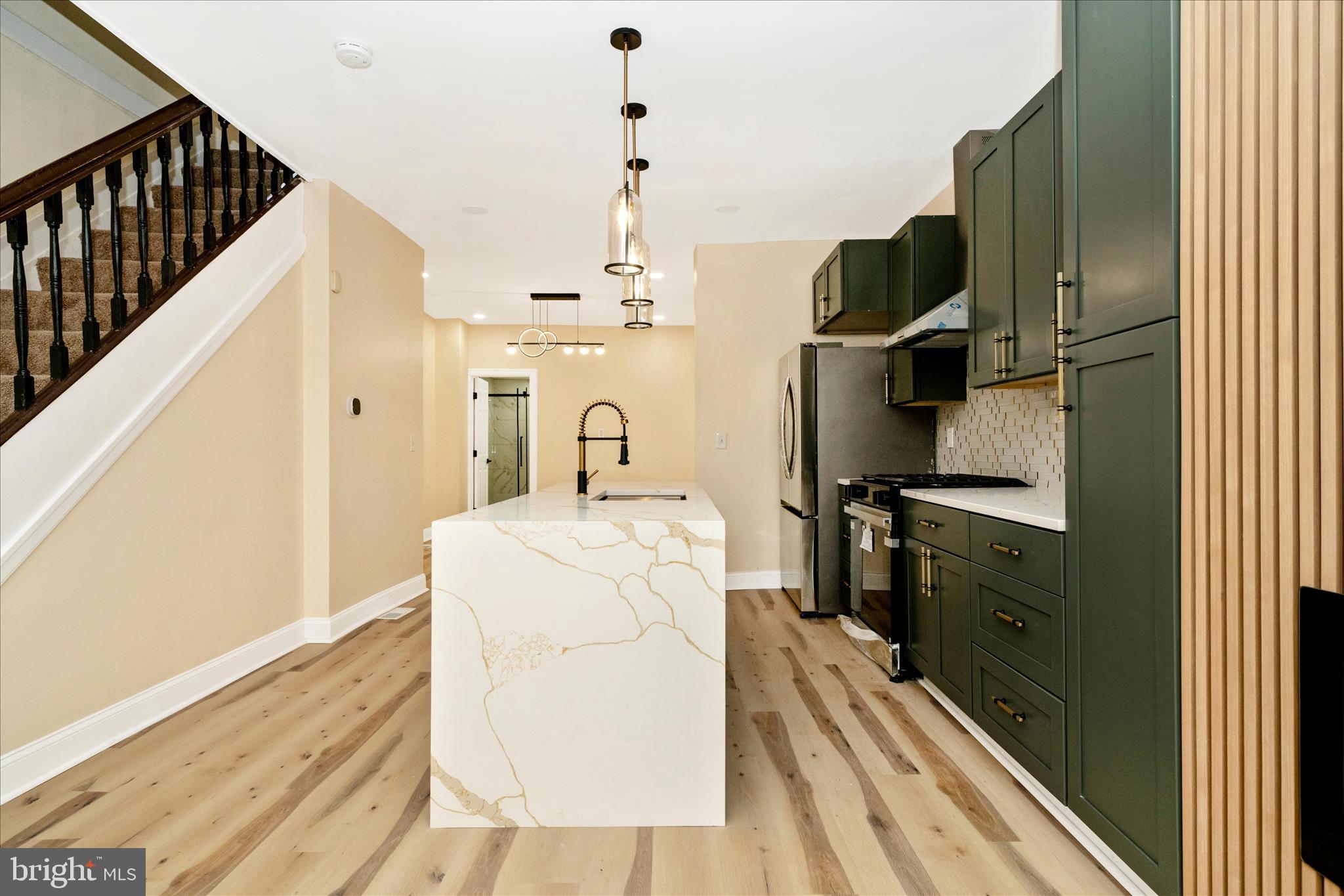 WAVERLY - Residential