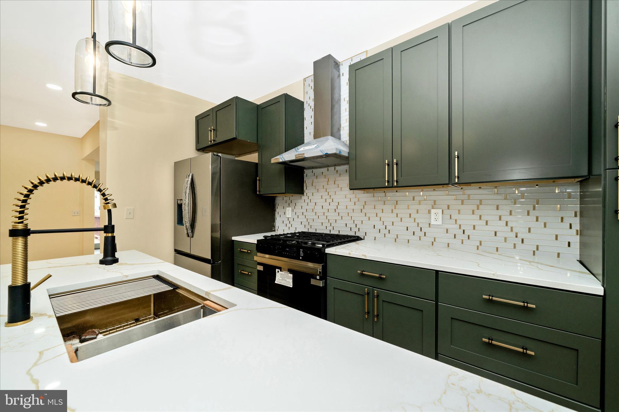 WAVERLY - Residential