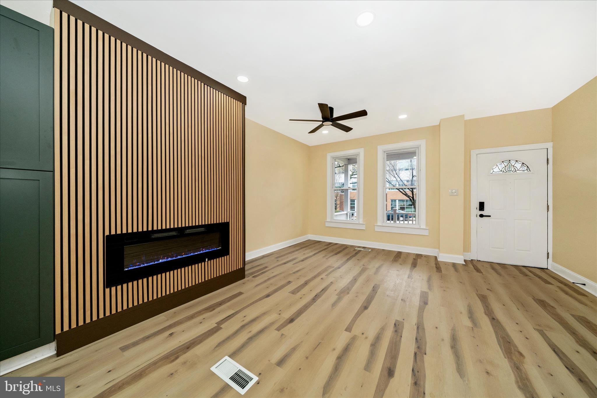 WAVERLY - Residential