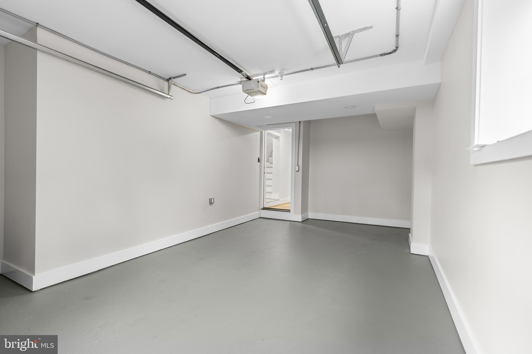 BETHESDA OUTSIDE - Residential