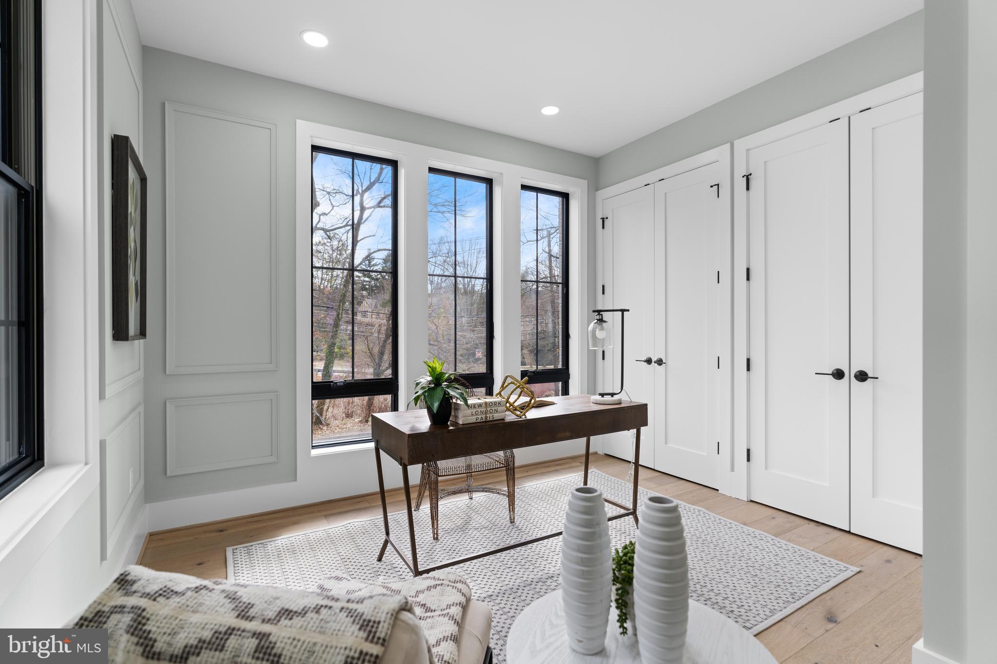 BETHESDA OUTSIDE - Residential